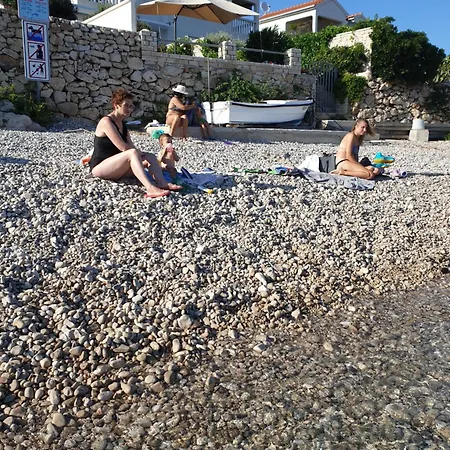Apartment Vis Ivona I Daria *