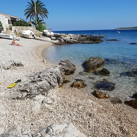 Apartment Vis Ivona I Daria