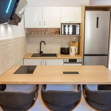 Apartment Vis Ivona I Daria *