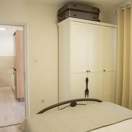 Apartment Vis Ivona I Daria *